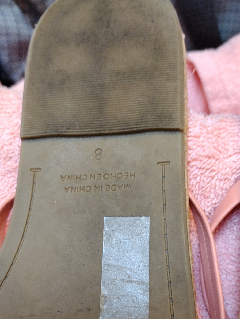 2 For 8 Dollars Sale, Old Navy Faux Leather Capri Style Thongs - Picture 4 of 5